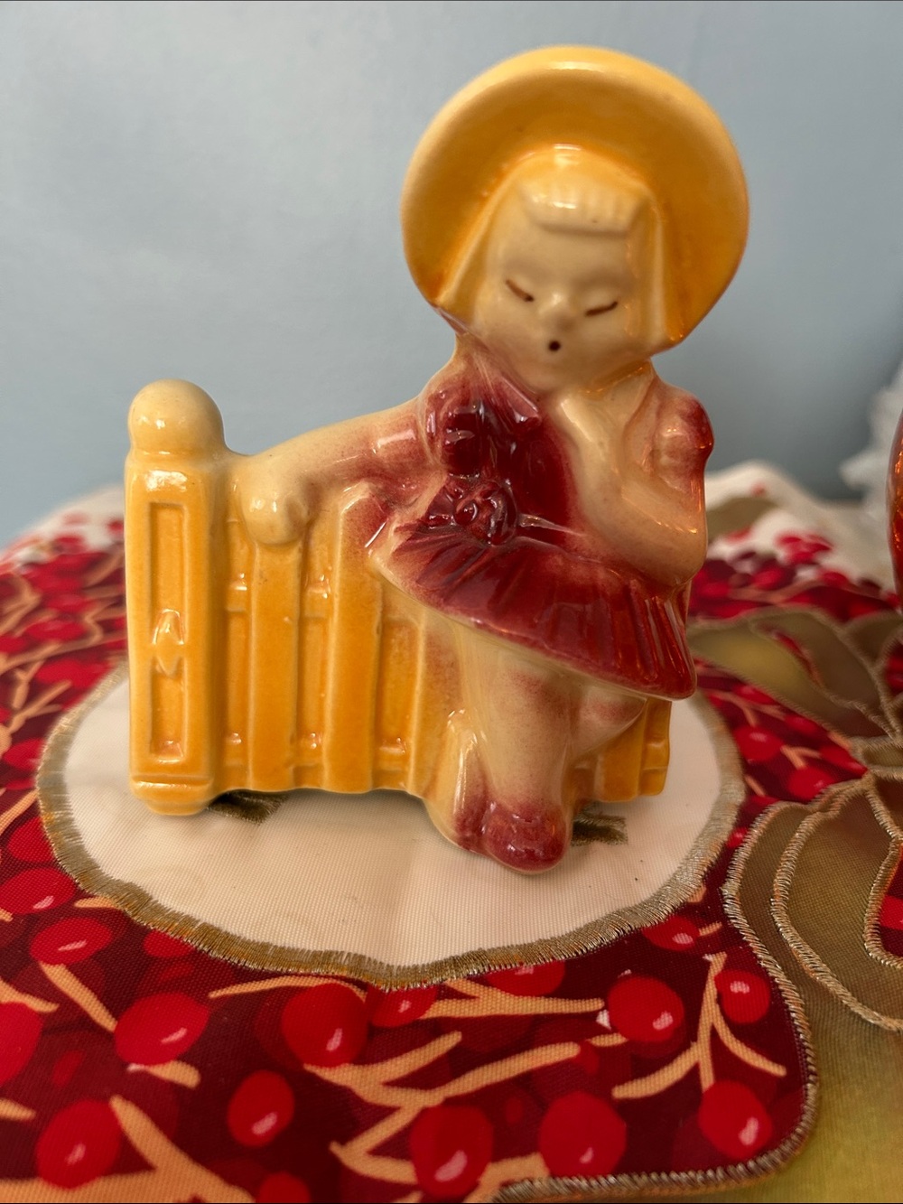 Vintage Shawnee.Pottery Ceramic Planter Girl Figurine Standing against Fence USA